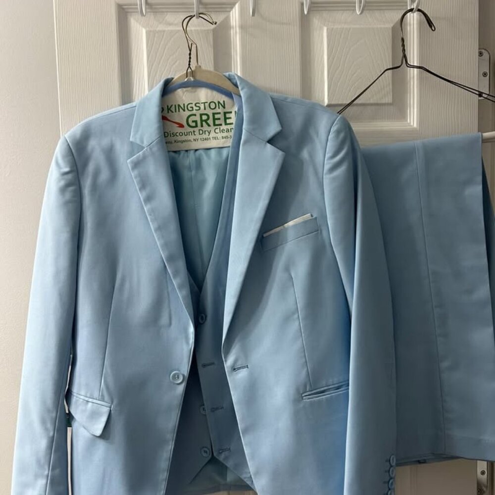 Mage Male Men's Light Blue Three Piece Suit